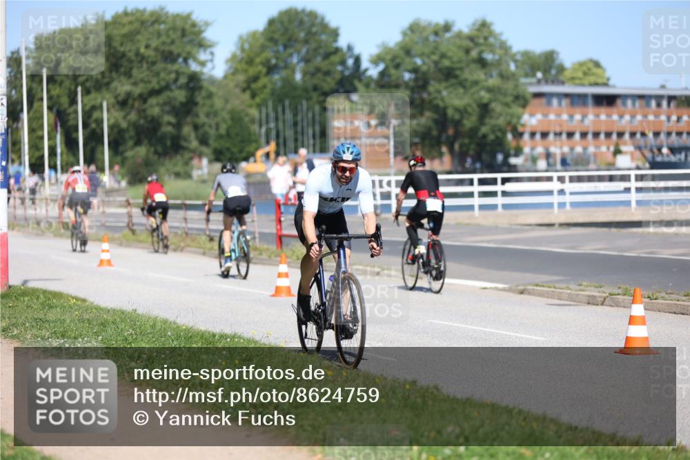 17.08.2025 - KN Förde Triathlon 2025 Yannick Fuchs http://msf.ph/oto/8624759 17.08.2025 11:35:43 Radfahren 307, 310, 330, 380, 384, 609, 288, 308, 370, 373, 614, 629 meine-sportfotos.de