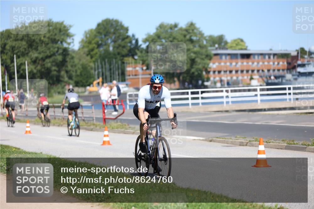 17.08.2025 - KN Förde Triathlon 2025 Yannick Fuchs http://msf.ph/oto/8624760 17.08.2025 11:35:43 Radfahren 307, 310, 330, 380, 384, 609, 288, 308, 370, 373, 614, 629 meine-sportfotos.de