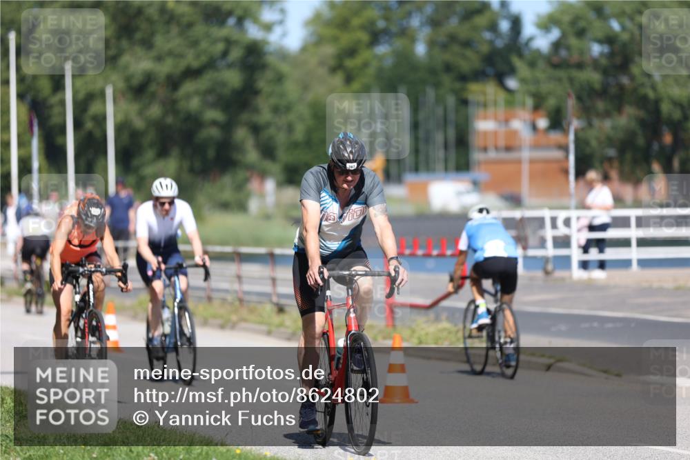 17.08.2025 - KN Förde Triathlon 2025 Yannick Fuchs http://msf.ph/oto/8624802 17.08.2025 11:36:16 Radfahren 309, 328, 367, 630, 639, 300, 326, 352, 612, 635 meine-sportfotos.de