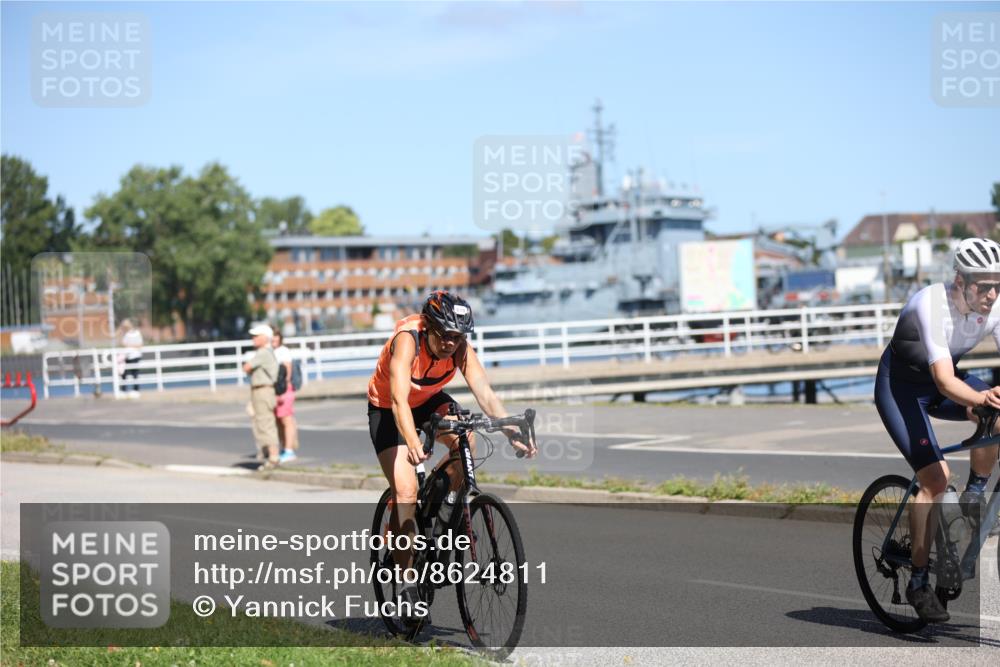 17.08.2025 - KN Förde Triathlon 2025 Yannick Fuchs http://msf.ph/oto/8624811 17.08.2025 11:36:19 Radfahren 285, 303, 328, 351, 367, 622, 630, 639, 309, 326, 352, 635 meine-sportfotos.de
