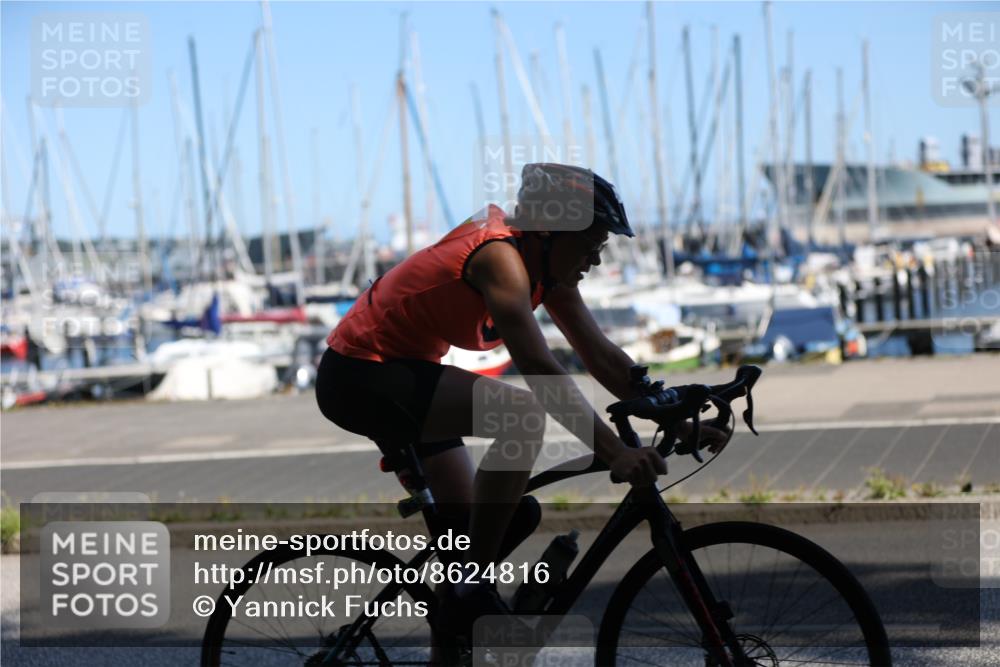 17.08.2025 - KN Förde Triathlon 2025 Yannick Fuchs http://msf.ph/oto/8624816 17.08.2025 11:36:20 Radfahren 285, 303, 328, 351, 367, 621, 622, 630, 639, 309, 326, 352, 635 meine-sportfotos.de