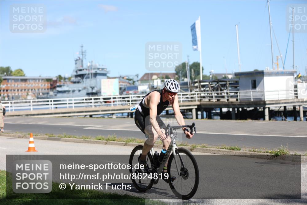 17.08.2025 - KN Förde Triathlon 2025 Yannick Fuchs http://msf.ph/oto/8624819 17.08.2025 11:36:26 Radfahren 285, 295, 297, 303, 351, 354, 618, 621, 622, 643, 328, 367, 630, 639 meine-sportfotos.de
