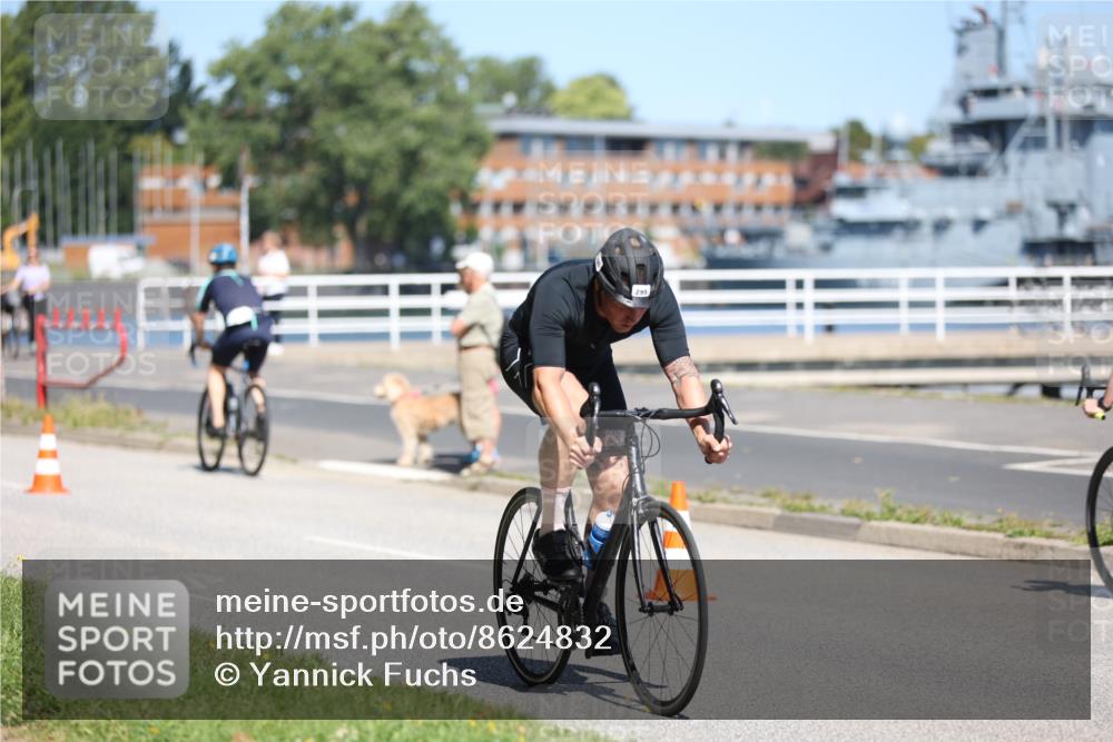 17.08.2025 - KN Förde Triathlon 2025 Yannick Fuchs http://msf.ph/oto/8624832 17.08.2025 11:36:32 Radfahren 295, 297, 353, 354, 618, 621, 623, 643, 285, 303, 351, 621, 622 meine-sportfotos.de