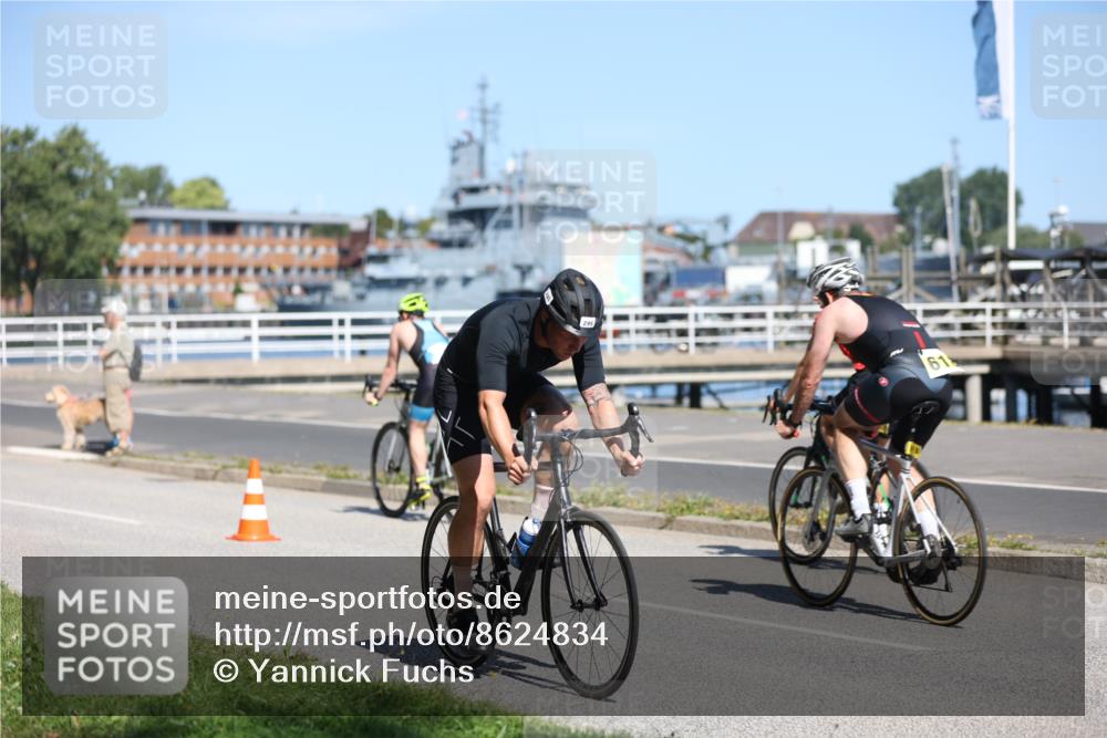 17.08.2025 - KN Förde Triathlon 2025 Yannick Fuchs http://msf.ph/oto/8624834 17.08.2025 11:36:33 Radfahren 295, 297, 353, 354, 618, 623, 643, 285, 303, 351, 618, 621, 622 meine-sportfotos.de