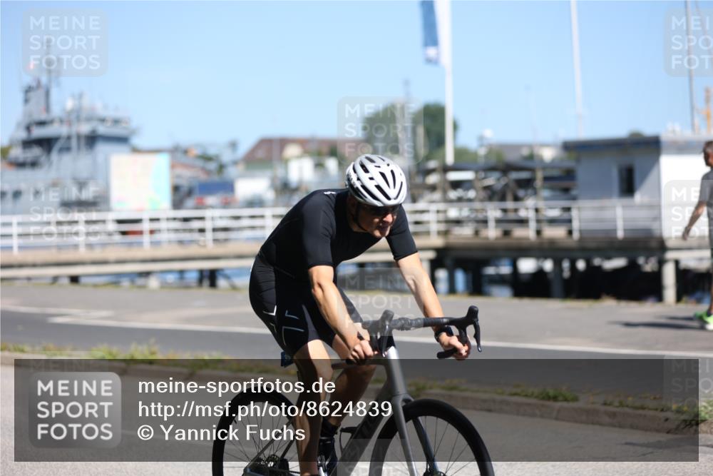 17.08.2025 - KN Förde Triathlon 2025 Yannick Fuchs http://msf.ph/oto/8624839 17.08.2025 11:36:34 Radfahren 295, 297, 353, 354, 623, 625, 643, 285, 303, 351, 618, 621, 622, 643 meine-sportfotos.de