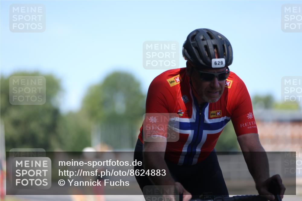 17.08.2025 - KN Förde Triathlon 2025 Yannick Fuchs http://msf.ph/oto/8624883 17.08.2025 11:37:16 Radfahren 310, 373, 609, 615, 629, 610 meine-sportfotos.de