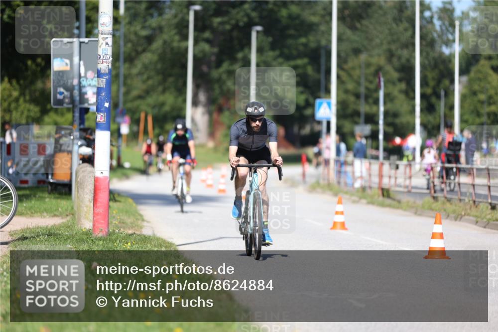 17.08.2025 - KN Förde Triathlon 2025 Yannick Fuchs http://msf.ph/oto/8624884 17.08.2025 11:37:18 Radfahren 310, 373, 377, 609, 615, 629, 310, 629 meine-sportfotos.de