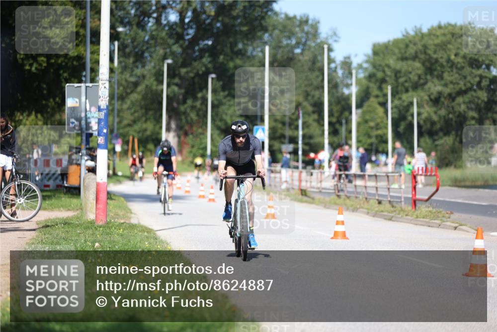 17.08.2025 - KN Förde Triathlon 2025 Yannick Fuchs http://msf.ph/oto/8624887 17.08.2025 11:37:18 Radfahren 310, 373, 377, 609, 615, 629, 310, 629 meine-sportfotos.de