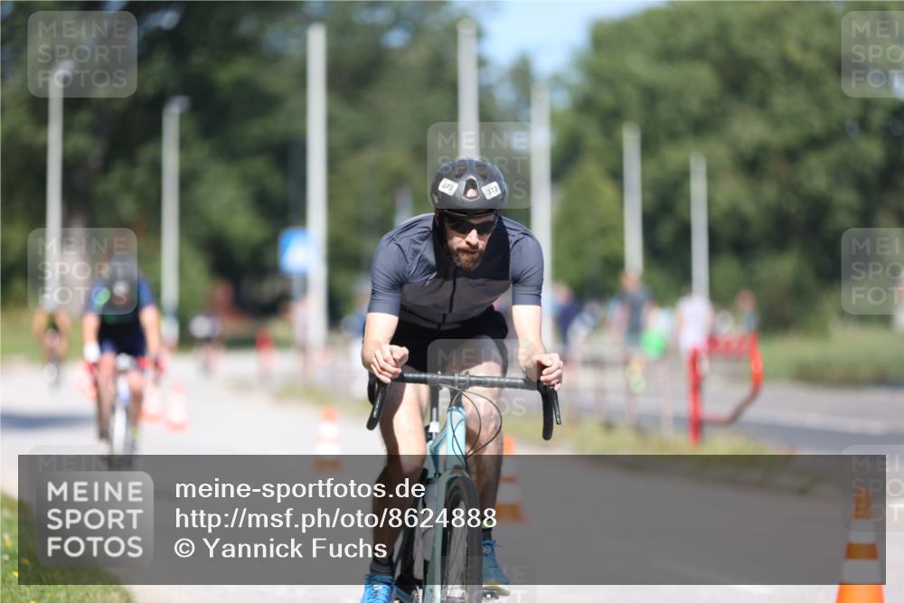 17.08.2025 - KN Förde Triathlon 2025 Yannick Fuchs http://msf.ph/oto/8624888 17.08.2025 11:37:19 Radfahren 373, 377, 609, 615, 310, 629 meine-sportfotos.de