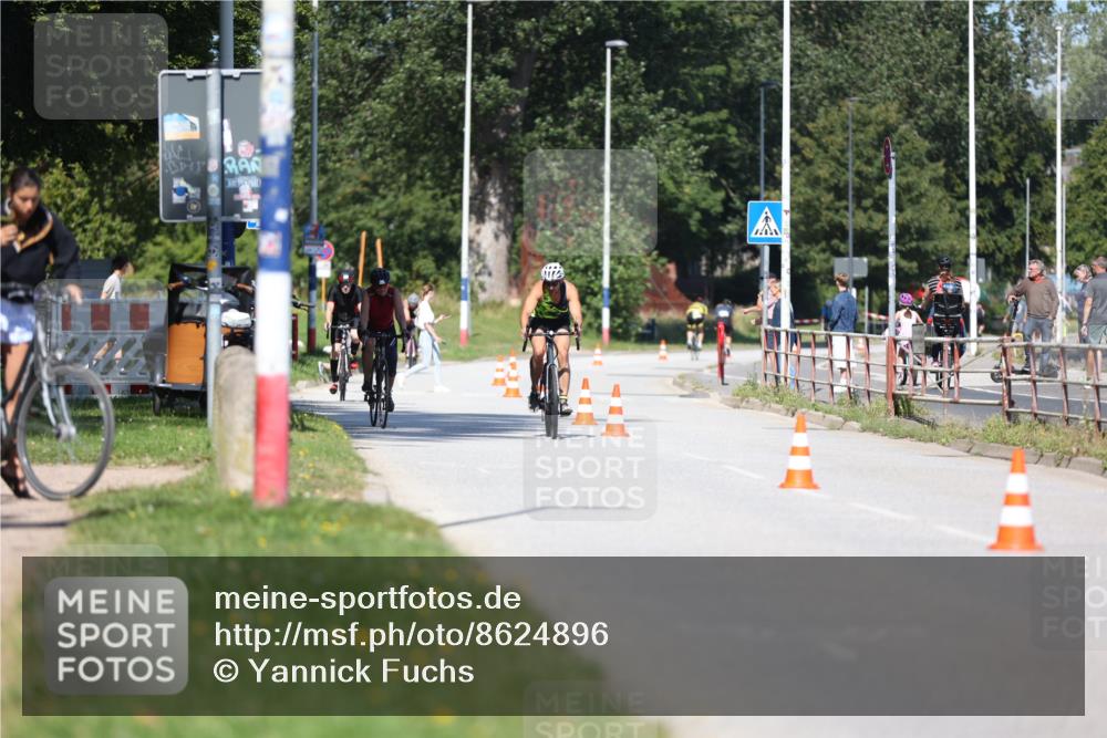 17.08.2025 - KN Förde Triathlon 2025 Yannick Fuchs http://msf.ph/oto/8624896 17.08.2025 11:37:23 Radfahren 332, 373, 377, 380, 609, 614, 615, 310, 373, 615, 629 meine-sportfotos.de