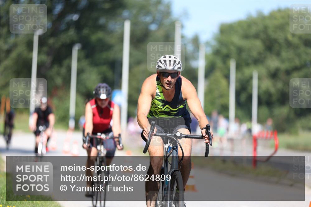 17.08.2025 - KN Förde Triathlon 2025 Yannick Fuchs http://msf.ph/oto/8624899 17.08.2025 11:37:28 Radfahren 308, 332, 368, 377, 380, 606, 614, 373, 609, 615 meine-sportfotos.de