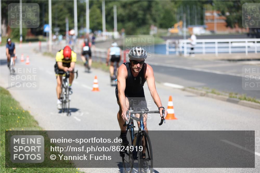 17.08.2025 - KN Förde Triathlon 2025 Yannick Fuchs http://msf.ph/oto/8624919 17.08.2025 11:38:47 Radfahren 282, 304, 615, 626, 627, 335, 340 meine-sportfotos.de