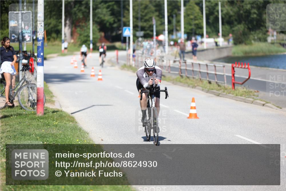 17.08.2025 - KN Förde Triathlon 2025 Yannick Fuchs http://msf.ph/oto/8624930 17.08.2025 11:38:52 Radfahren 304, 615, 627, 282, 626 meine-sportfotos.de