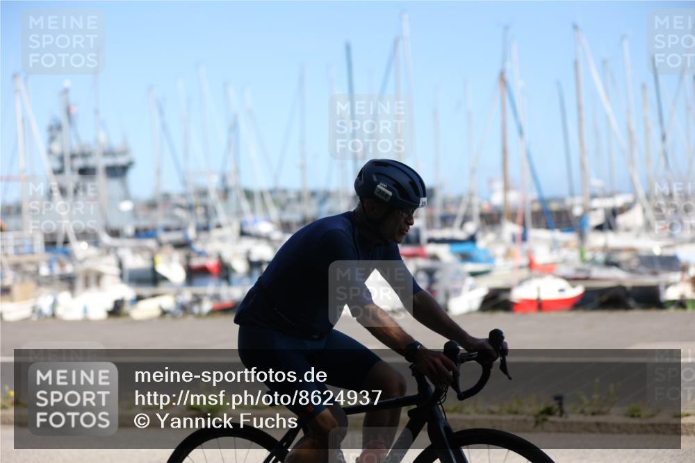 17.08.2025 - KN Förde Triathlon 2025 Yannick Fuchs http://msf.ph/oto/8624937 17.08.2025 11:39:54 Radfahren 321, 359, 603 meine-sportfotos.de
