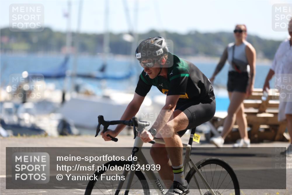 17.08.2025 - KN Förde Triathlon 2025 Yannick Fuchs http://msf.ph/oto/8624939 17.08.2025 11:40:04 Radfahren 299, 321, 337, 603, 611, 631, 321 meine-sportfotos.de