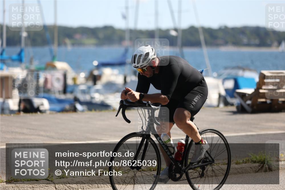 17.08.2025 - KN Förde Triathlon 2025 Yannick Fuchs http://msf.ph/oto/8625039 17.08.2025 11:42:03 Radfahren 312, 321, 331, 338, 339, 341, 355, 607, 631 meine-sportfotos.de