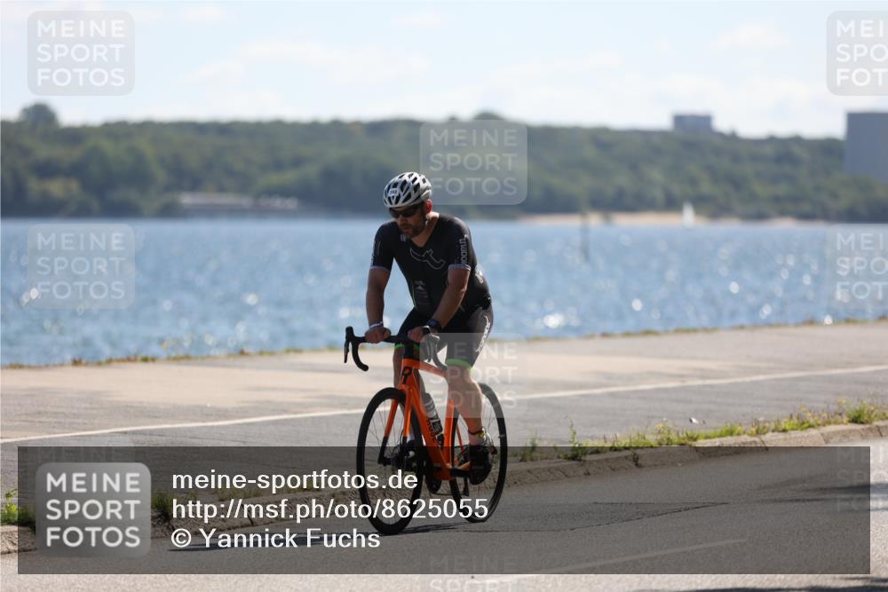 17.08.2025 - KN Förde Triathlon 2025 Yannick Fuchs http://msf.ph/oto/8625055 17.08.2025 11:42:17 Radfahren 302, 316, 327, 364, 605, 632, 321, 327, 341, 355 meine-sportfotos.de