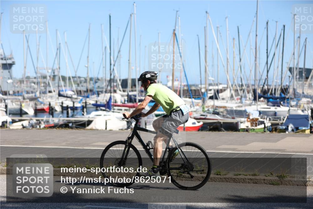 17.08.2025 - KN Förde Triathlon 2025 Yannick Fuchs http://msf.ph/oto/8625071 17.08.2025 11:42:31 Radfahren 318, 325, 343, 385, 316 meine-sportfotos.de