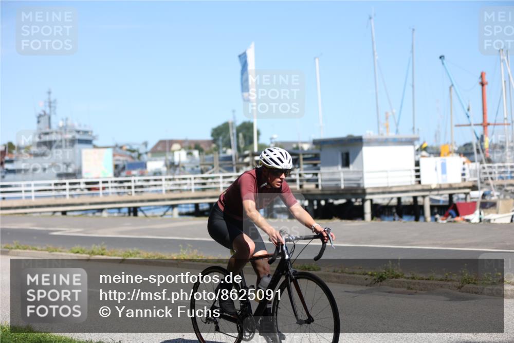 17.08.2025 - KN Förde Triathlon 2025 Yannick Fuchs http://msf.ph/oto/8625091 17.08.2025 11:42:44 Radfahren 387, 390, 602, 634, 642, 318 meine-sportfotos.de