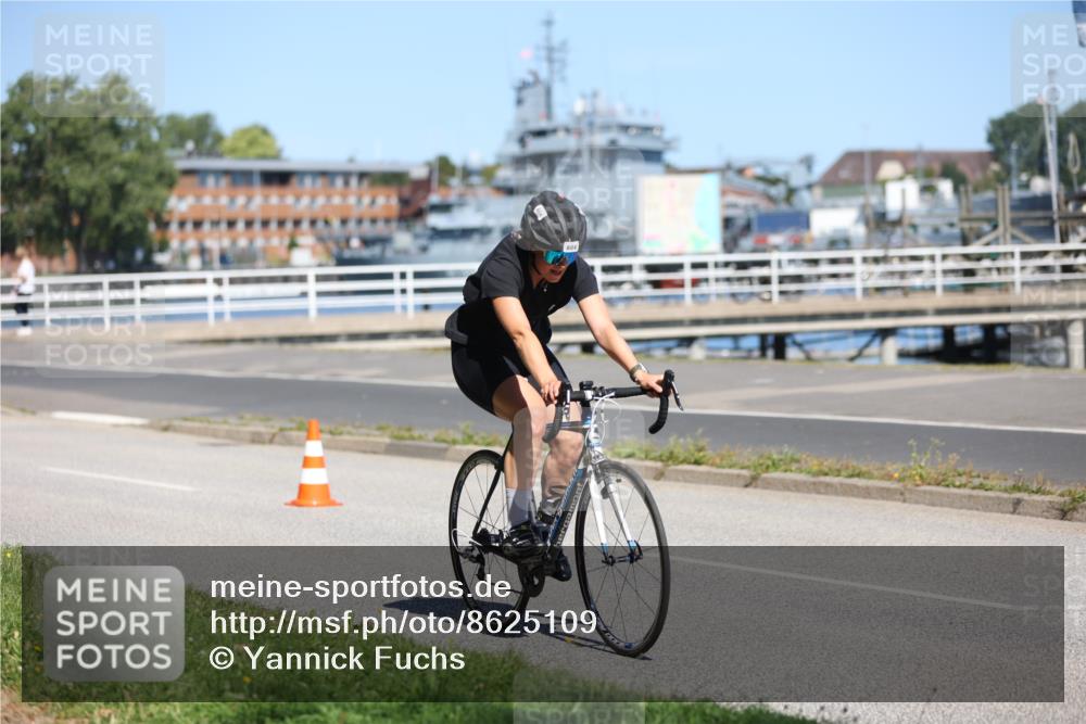 17.08.2025 - KN Förde Triathlon 2025 Yannick Fuchs http://msf.ph/oto/8625109 17.08.2025 11:43:09 Radfahren 344, 604, 641, 293, 324 meine-sportfotos.de