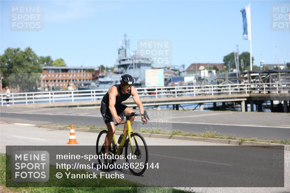 17.08.2025 - KN Förde Triathlon 2025 Yannick Fuchs http://msf.ph/oto/8625144 17.08.2025 11:43:54 Radfahren 311, 327, 338, 341, 348, 355, 360, 362, 613, 638, 341, 376, 607, 632 meine-sportfotos.de