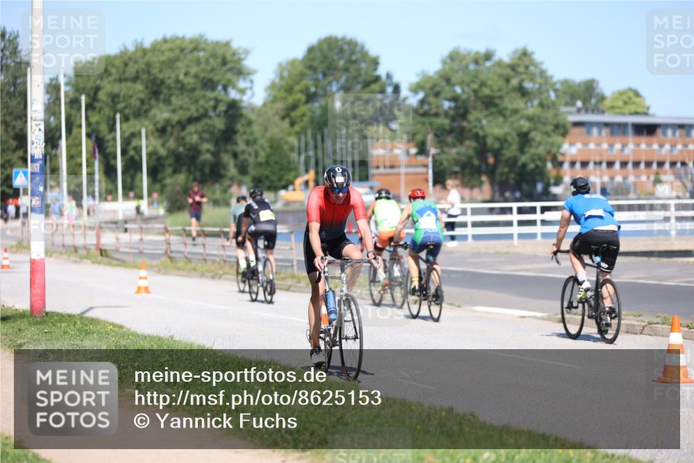 17.08.2025 - KN Förde Triathlon 2025 Yannick Fuchs http://msf.ph/oto/8625153 17.08.2025 11:44:00 Radfahren 302, 311, 355, 327, 338, 341, 348, 360, 362, 613, 638 meine-sportfotos.de