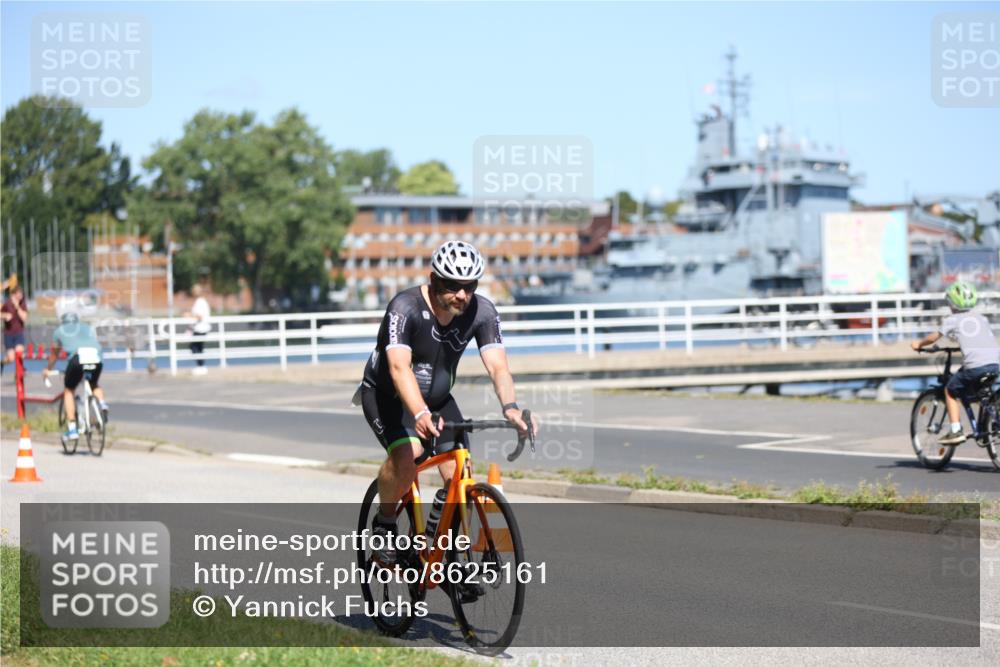 17.08.2025 - KN Förde Triathlon 2025 Yannick Fuchs http://msf.ph/oto/8625161 17.08.2025 11:44:05 Radfahren 302, 343, 355, 374, 311, 355, 360 meine-sportfotos.de