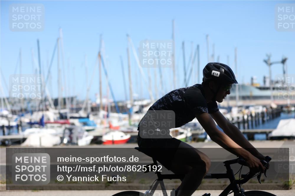 17.08.2025 - KN Förde Triathlon 2025 Yannick Fuchs http://msf.ph/oto/8625192 17.08.2025 11:44:30 Radfahren 291, 328, 330, 356, 379, 385, 616, 325, 329, 371 meine-sportfotos.de
