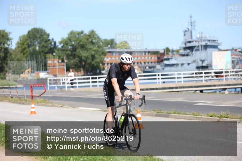 17.08.2025 - KN Förde Triathlon 2025 Yannick Fuchs http://msf.ph/oto/8625219 17.08.2025 11:45:14 Radfahren 344, 365 meine-sportfotos.de