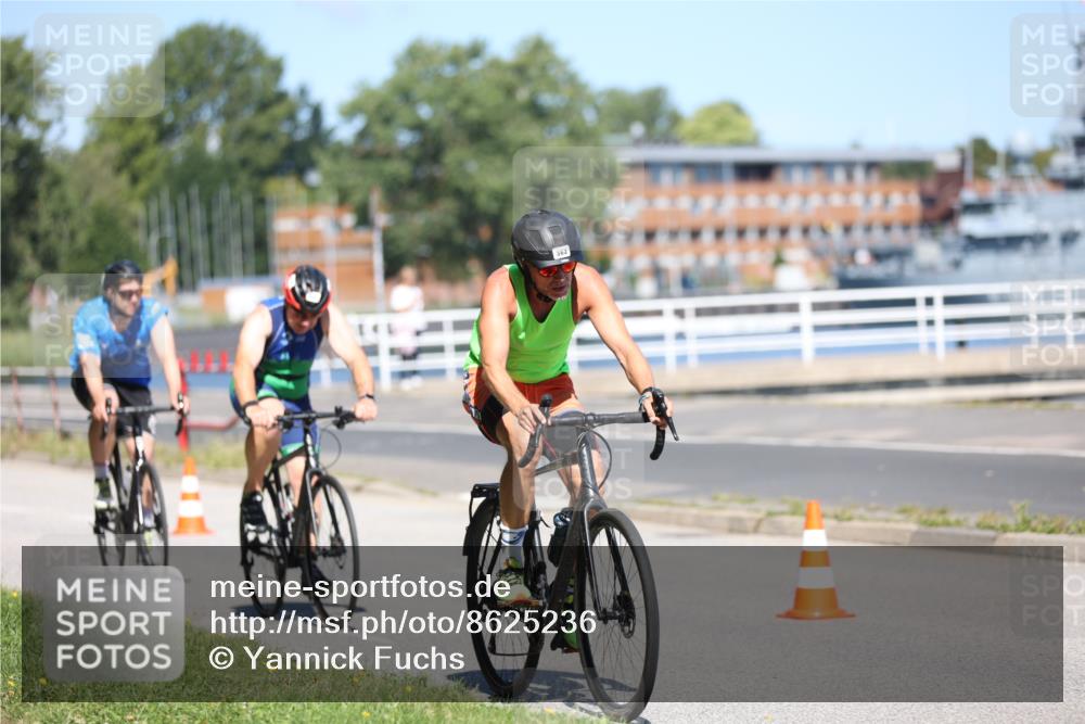 17.08.2025 - KN Förde Triathlon 2025 Yannick Fuchs http://msf.ph/oto/8625236 17.08.2025 11:45:39 Radfahren 348, 353, 360, 362, 635, 354, 613, 638 meine-sportfotos.de