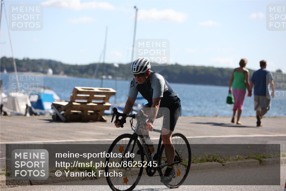 17.08.2025 - KN Förde Triathlon 2025 Yannick Fuchs http://msf.ph/oto/8625245 17.08.2025 11:45:48 Radfahren 353, 368, 374, 601, 629, 348, 360, 362, 635 meine-sportfotos.de