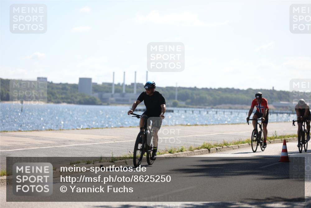 17.08.2025 - KN Förde Triathlon 2025 Yannick Fuchs http://msf.ph/oto/8625250 17.08.2025 11:45:50 Radfahren 311, 353, 368, 374, 601, 629, 348, 353, 360 meine-sportfotos.de