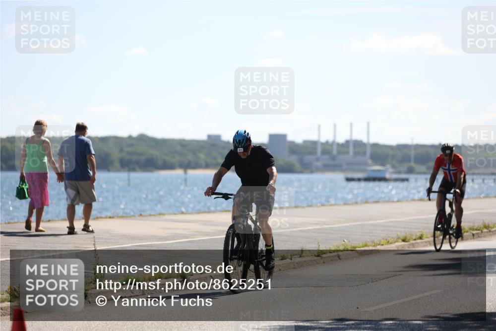 17.08.2025 - KN Förde Triathlon 2025 Yannick Fuchs http://msf.ph/oto/8625251 17.08.2025 11:45:51 Radfahren 311, 368, 374, 601, 629, 353 meine-sportfotos.de