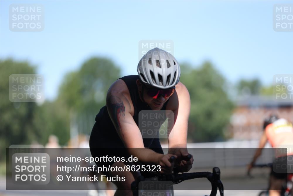 17.08.2025 - KN Förde Triathlon 2025 Yannick Fuchs http://msf.ph/oto/8625323 17.08.2025 11:47:28 Radfahren 285, 353, 354, 368, 614, 624, 629, 630, 635, 639, 354, 623, 639 meine-sportfotos.de