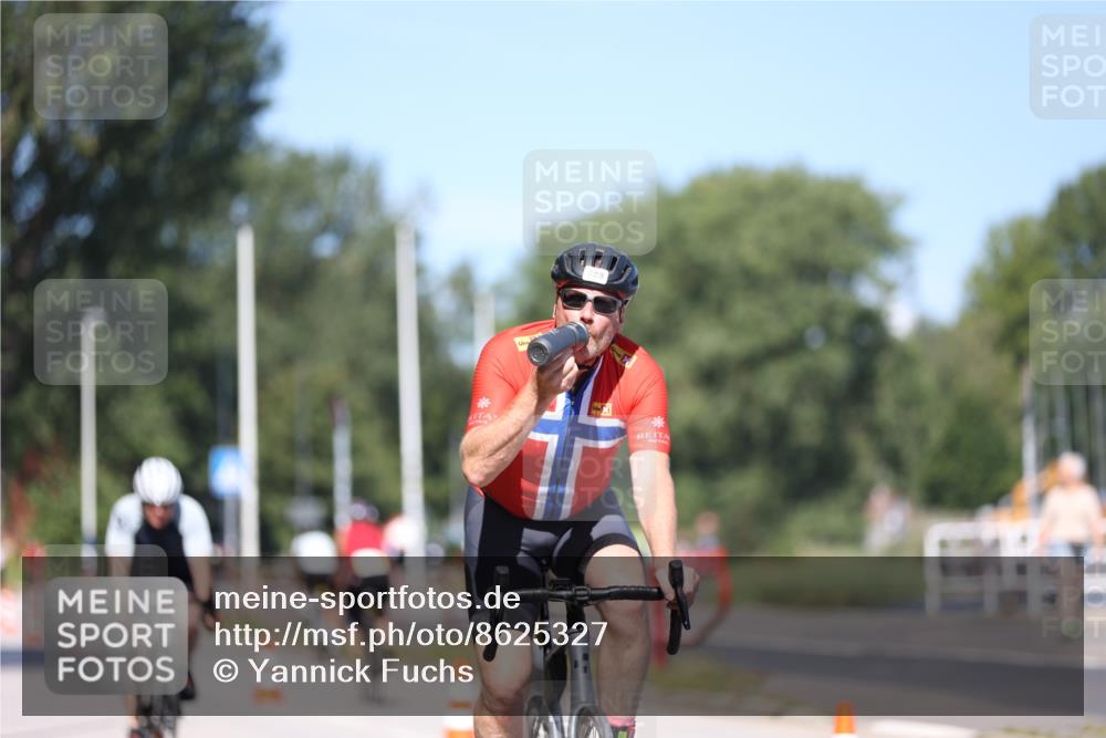 17.08.2025 - KN Förde Triathlon 2025 Yannick Fuchs http://msf.ph/oto/8625327 17.08.2025 11:47:32 Radfahren 285, 353, 382, 624, 629, 354, 368, 614, 623, 630, 635, 639 meine-sportfotos.de