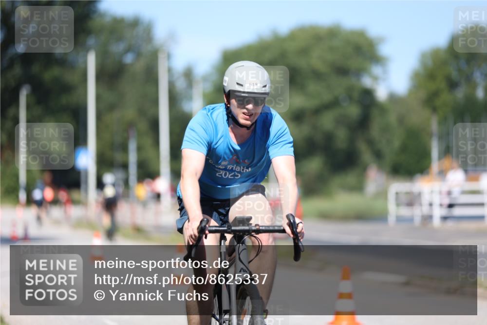 17.08.2025 - KN Förde Triathlon 2025 Yannick Fuchs http://msf.ph/oto/8625337 17.08.2025 11:47:44 Radfahren 352, 361, 372, 601, 609, 619, 626, 636, 382, 624 meine-sportfotos.de
