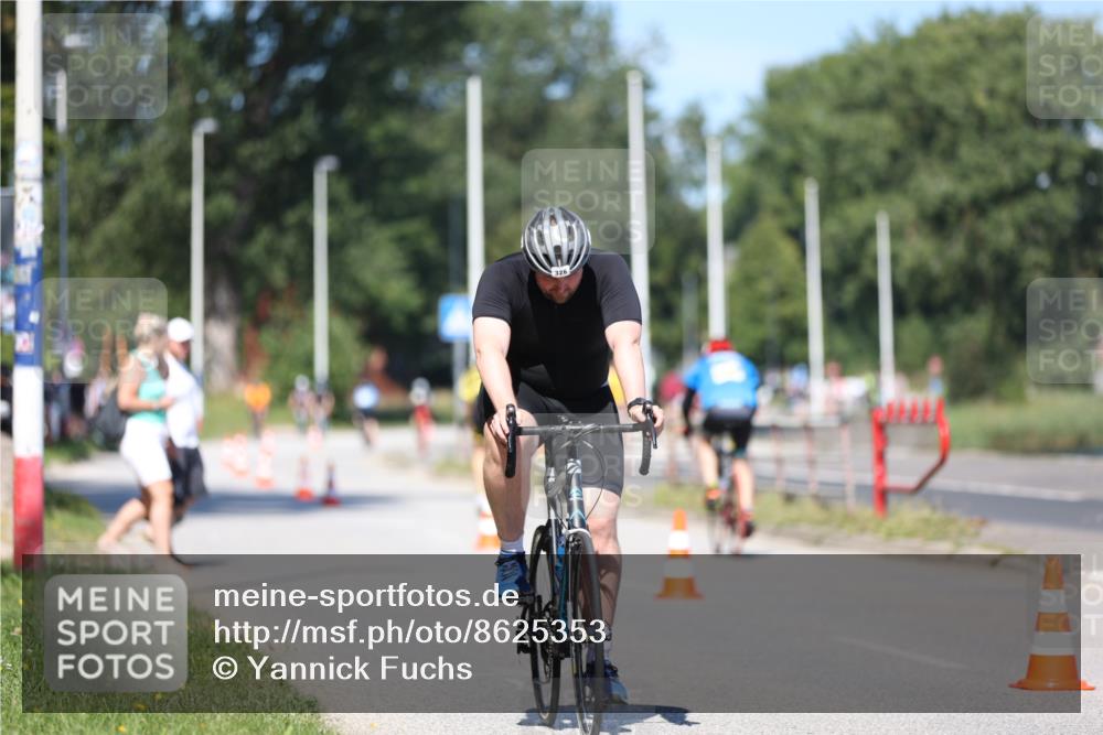 17.08.2025 - KN Förde Triathlon 2025 Yannick Fuchs http://msf.ph/oto/8625353 17.08.2025 11:47:54 Radfahren 326, 352, 372, 609, 627, 361, 372, 601, 619, 626, 636 meine-sportfotos.de