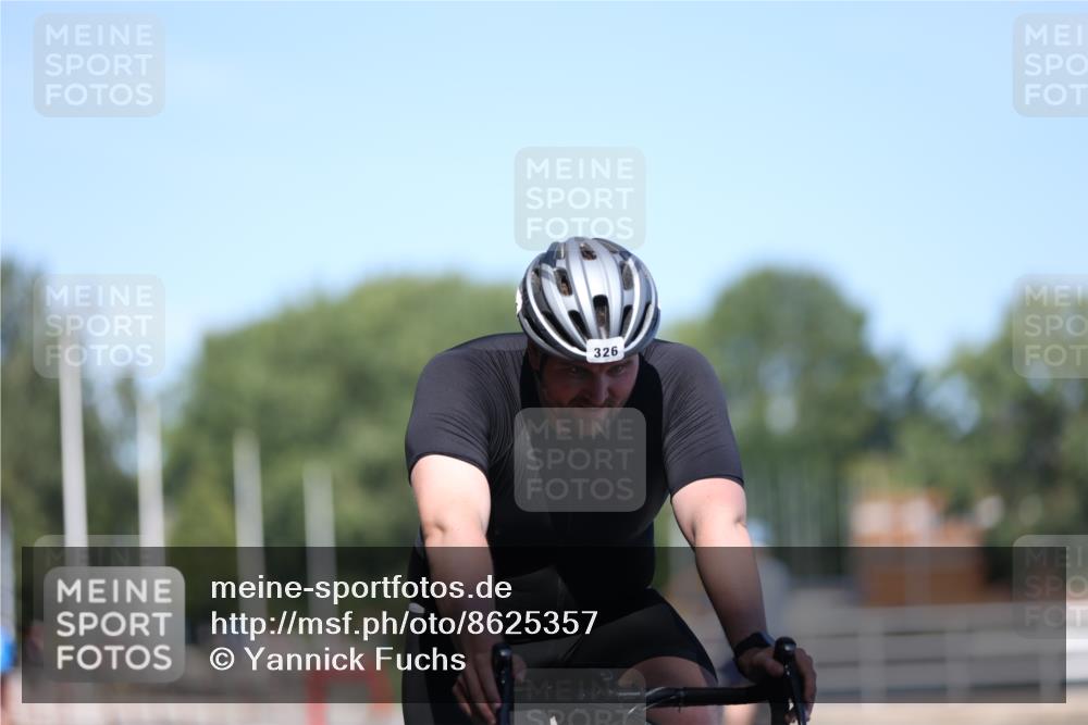 17.08.2025 - KN Förde Triathlon 2025 Yannick Fuchs http://msf.ph/oto/8625357 17.08.2025 11:47:56 Radfahren 326, 352, 627, 352, 361, 372, 601, 609, 626, 636 meine-sportfotos.de