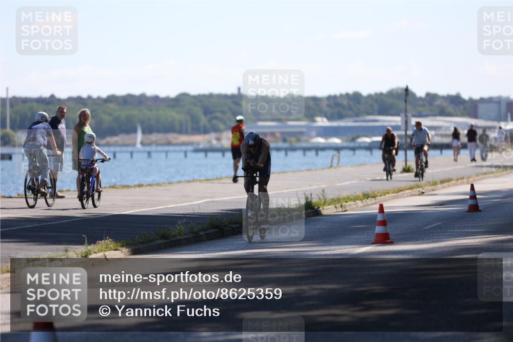 17.08.2025 - KN Förde Triathlon 2025 Yannick Fuchs http://msf.ph/oto/8625359 17.08.2025 12:42:06 Radfahren 408 meine-sportfotos.de