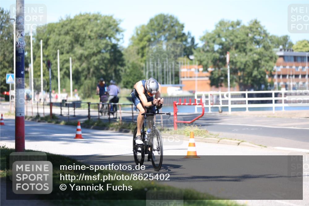 17.08.2025 - KN Förde Triathlon 2025 Yannick Fuchs http://msf.ph/oto/8625402 17.08.2025 12:43:27 Radfahren 402, 408 meine-sportfotos.de