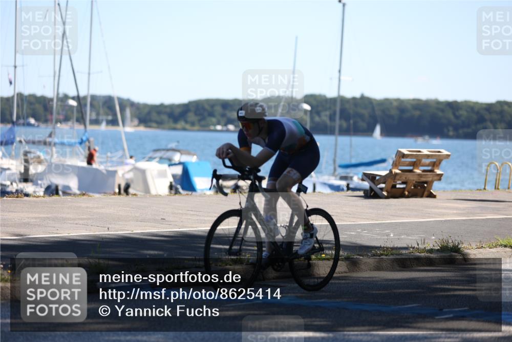 17.08.2025 - KN Förde Triathlon 2025 Yannick Fuchs http://msf.ph/oto/8625414 17.08.2025 12:43:33 Radfahren 402, 408 meine-sportfotos.de