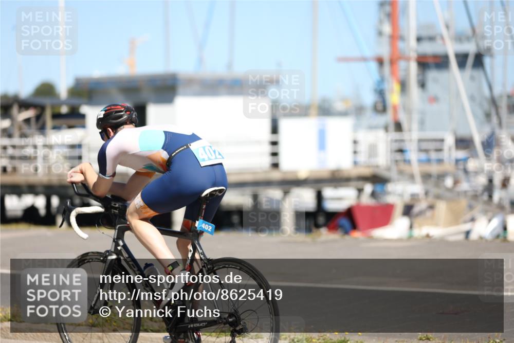 17.08.2025 - KN Förde Triathlon 2025 Yannick Fuchs http://msf.ph/oto/8625419 17.08.2025 12:43:34 Radfahren 402, 402, 408 meine-sportfotos.de