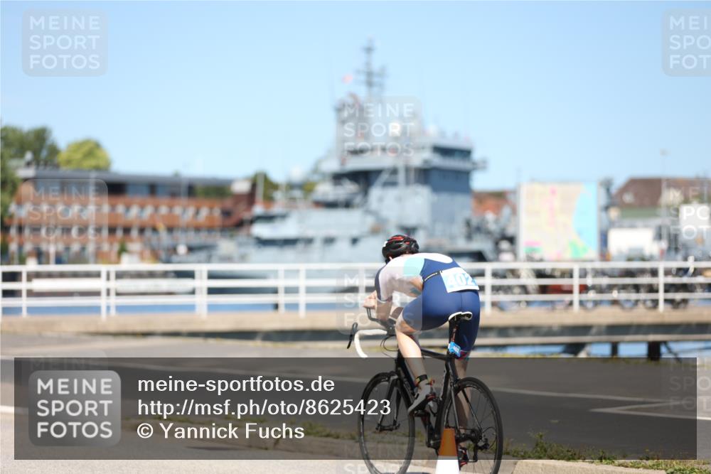 17.08.2025 - KN Förde Triathlon 2025 Yannick Fuchs http://msf.ph/oto/8625423 17.08.2025 12:43:35 Radfahren 402, 408 meine-sportfotos.de