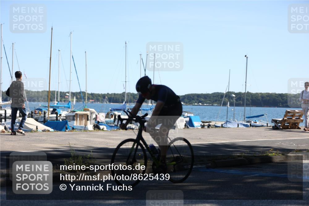 17.08.2025 - KN Förde Triathlon 2025 Yannick Fuchs http://msf.ph/oto/8625439 17.08.2025 12:44:28 Radfahren 409 meine-sportfotos.de
