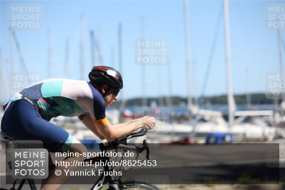 17.08.2025 - KN Förde Triathlon 2025 Yannick Fuchs http://msf.ph/oto/8625453 17.08.2025 12:45:03 Radfahren 398, 402, 418, 418 meine-sportfotos.de