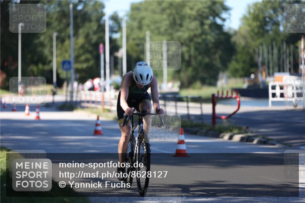 17.08.2025 - KN Förde Triathlon 2025 Yannick Fuchs http://msf.ph/oto/8628127 17.08.2025 15:03:21 Radfahren 35, 18 meine-sportfotos.de