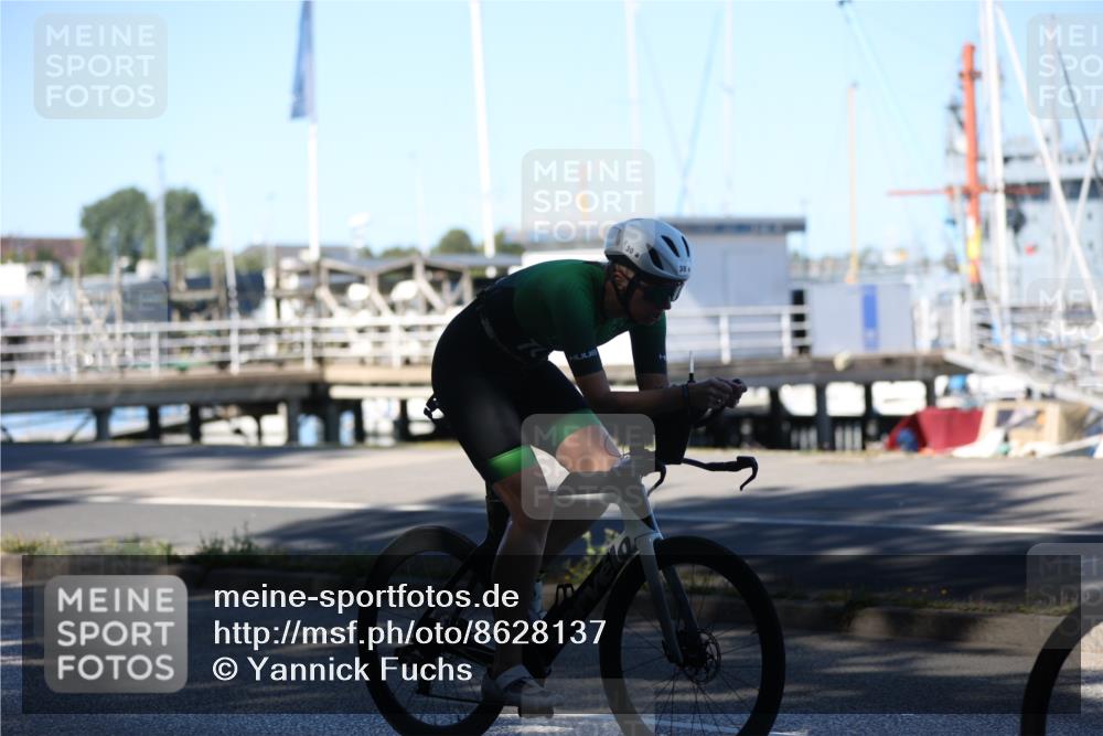 17.08.2025 - KN Förde Triathlon 2025 Yannick Fuchs http://msf.ph/oto/8628137 17.08.2025 15:03:38 Radfahren 22, 25, 30, 36 meine-sportfotos.de