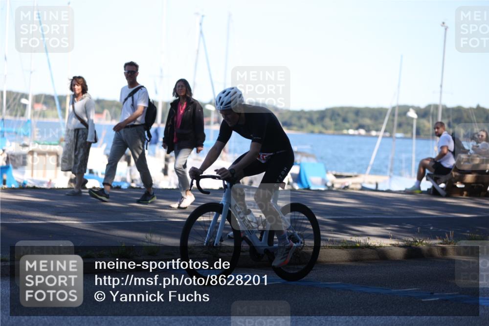 17.08.2025 - KN Förde Triathlon 2025 Yannick Fuchs http://msf.ph/oto/8628201 17.08.2025 15:19:30 Radfahren 10 meine-sportfotos.de