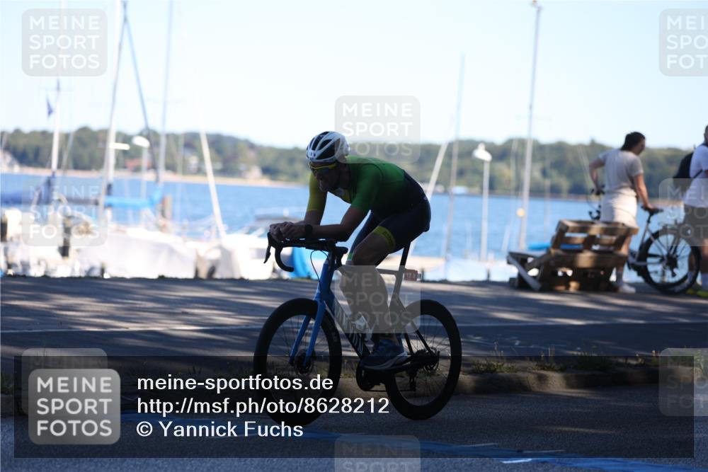 17.08.2025 - KN Förde Triathlon 2025 Yannick Fuchs http://msf.ph/oto/8628212 17.08.2025 15:20:35 Radfahren 2, 12, 5 meine-sportfotos.de