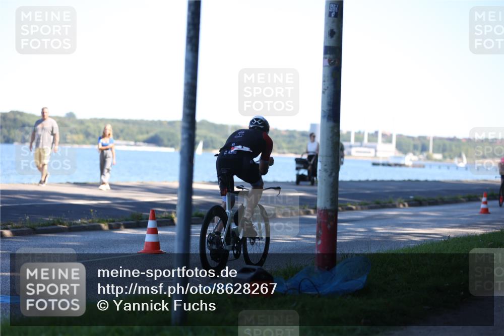 17.08.2025 - KN Förde Triathlon 2025 Yannick Fuchs http://msf.ph/oto/8628267 17.08.2025 15:22:00 Radfahren 5, 8, 12, 4 meine-sportfotos.de